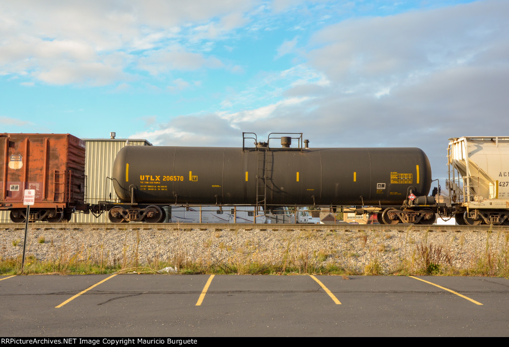 UTLX Tank Car